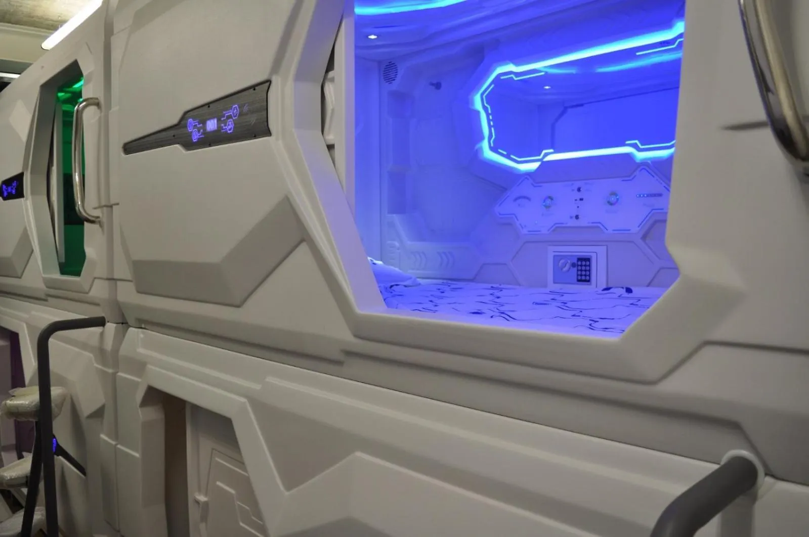 Hotel Cosmos Capsule Coworking Londres Reino Unido